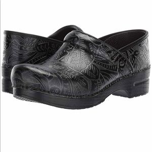 Dansko Professional Clog Shoes Black Size 39